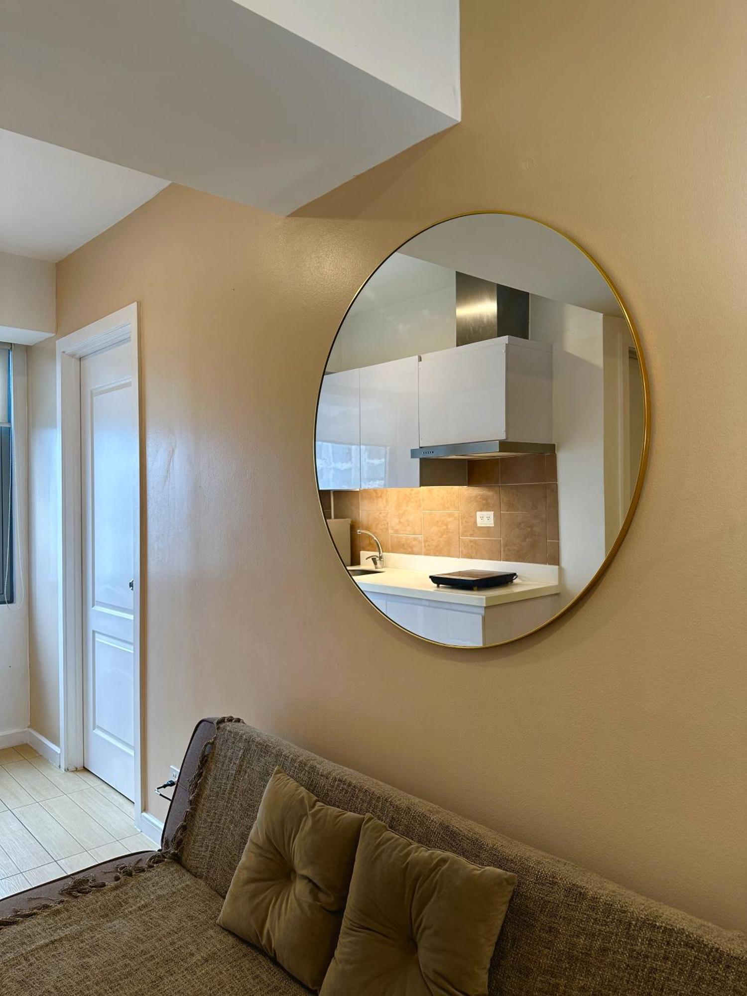 Apartment The Bahamas And Maldives At Azure Residences Near Airport *