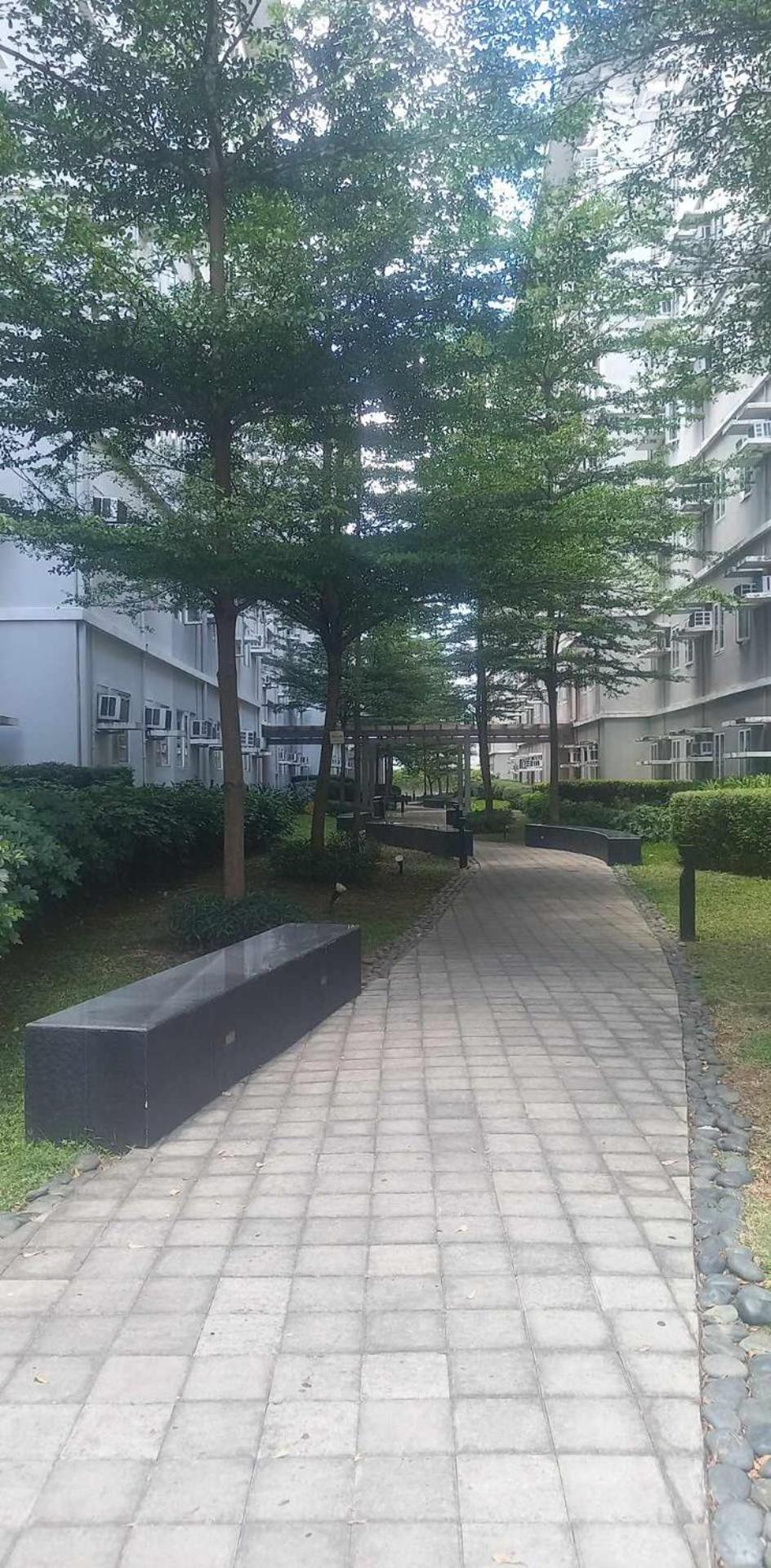 1 Bedroom With Free Wifi And Netflix In Trees Residences