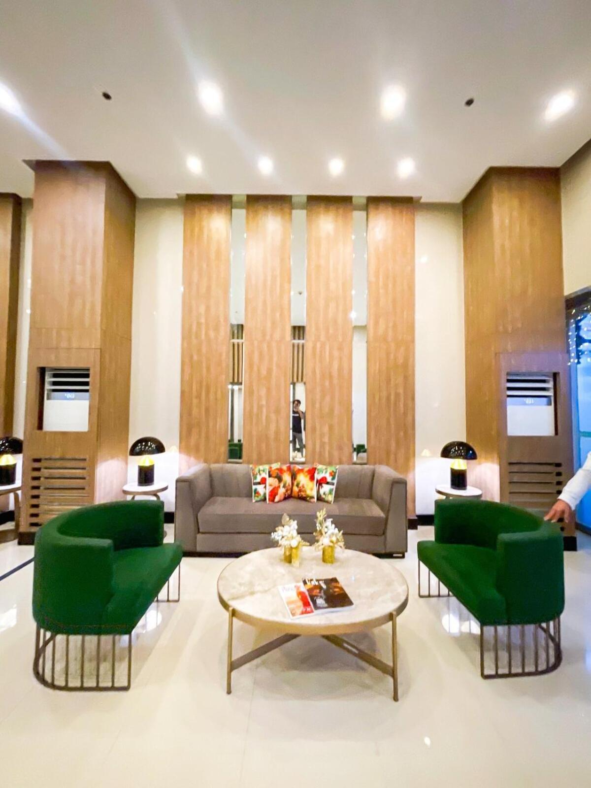 Apartment Luxury 1br Across Okada, Solaire Manila