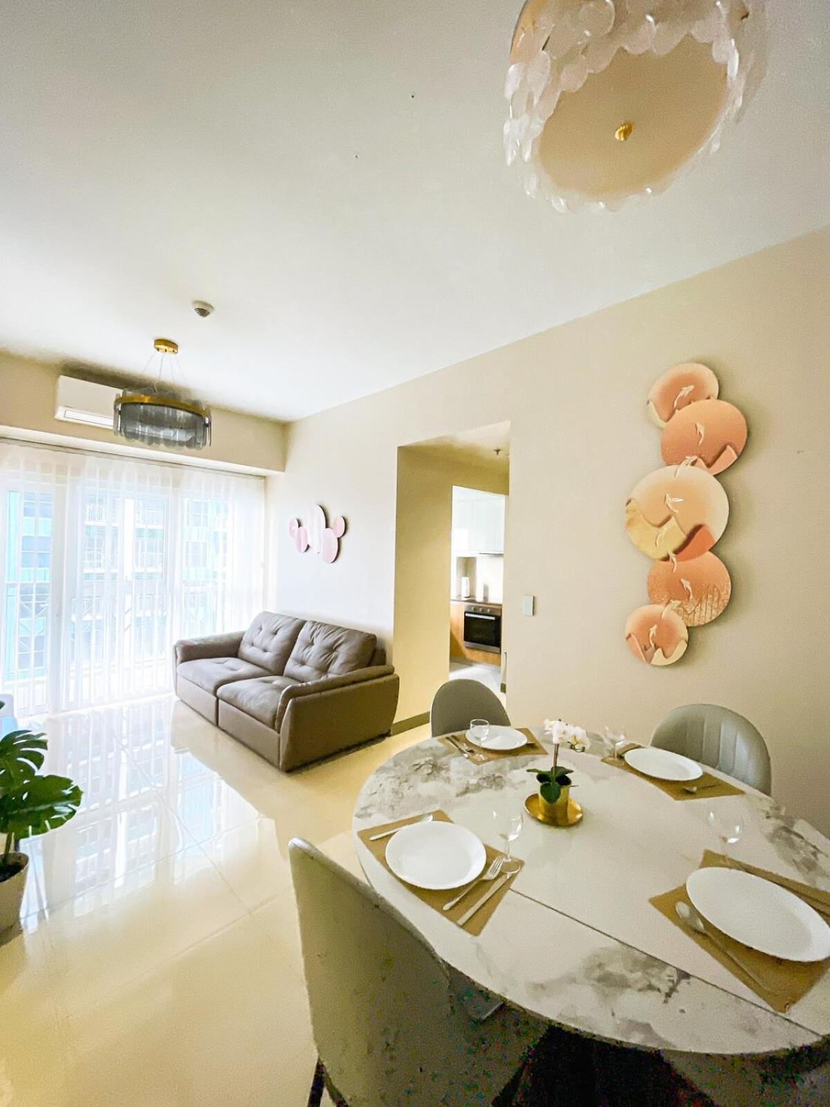 Spacious 3br Across Okada And Solaire Manila