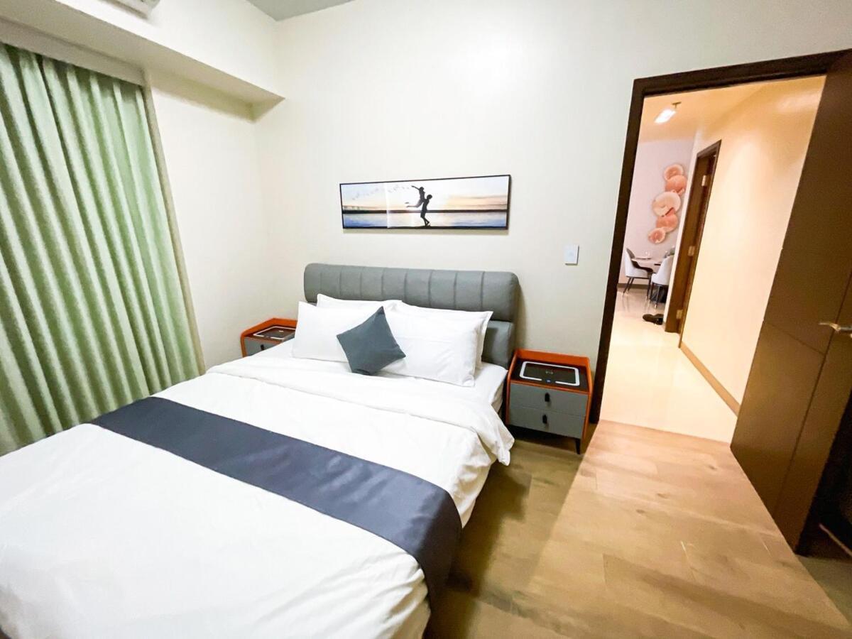 Spacious 3br Across Okada And Solaire * Manila
