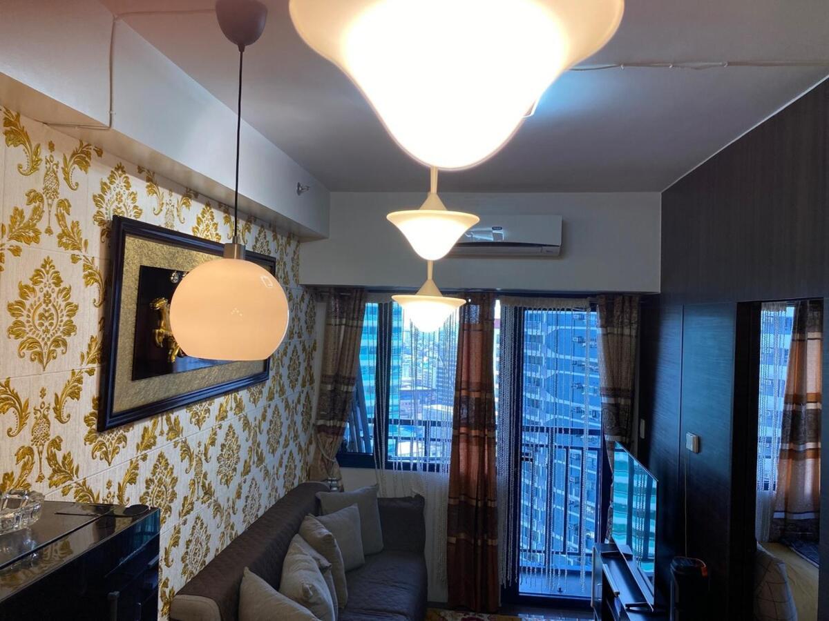Family Oasis Makati 2 Bedroom 1 Kiddo 300 Mbps Fast Net Manila