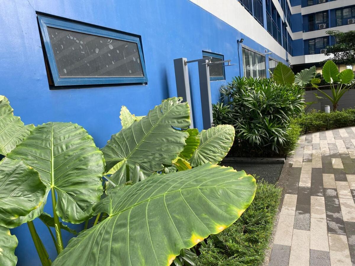 Family Oasis Makati 2 Bedroom 1 Kiddo 300 Mbps Fast Net Apartment *