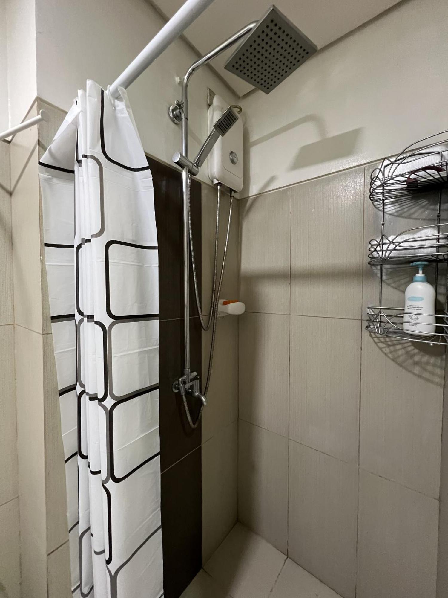 Apartment Vinia Infinity 3 Near Malls And Mrt Station Manila