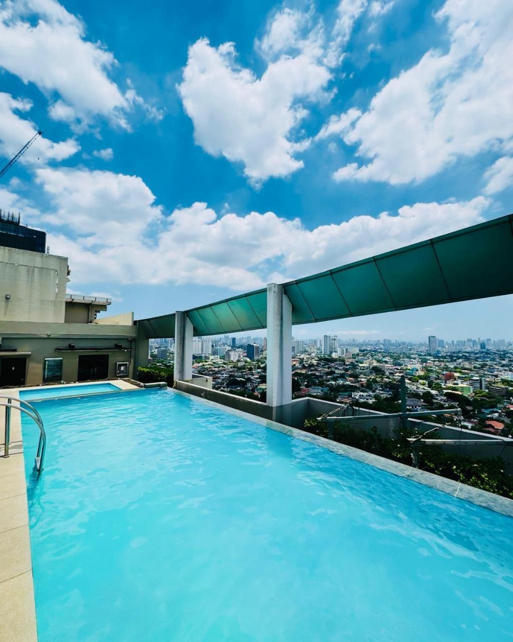 Vinia Infinity 3 Near Malls And Mrt Station Apartment