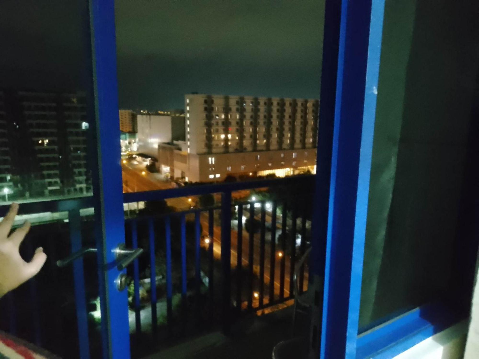 Sparking Moa Staycation Apartment