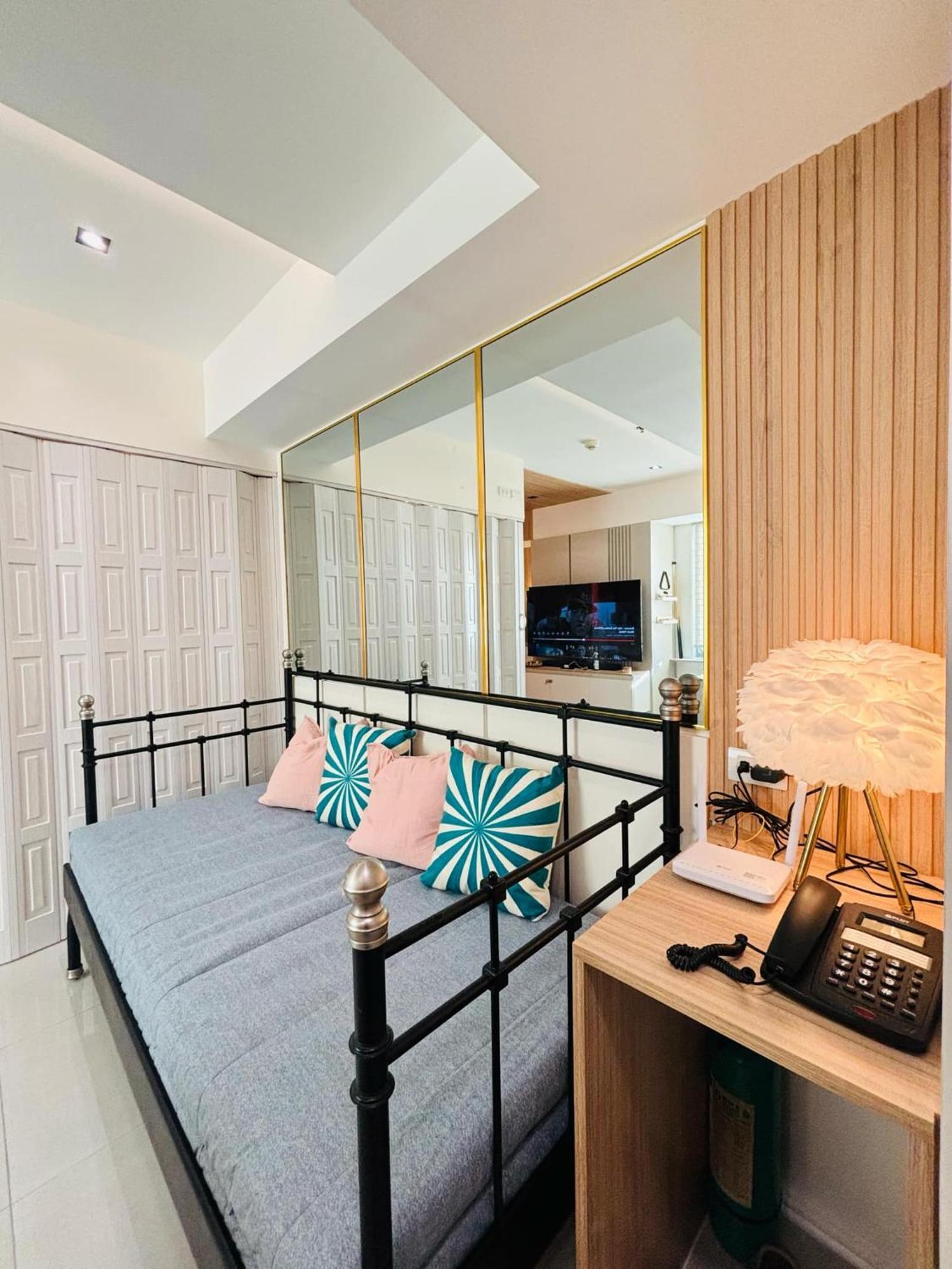 Apartment Urban At Azure