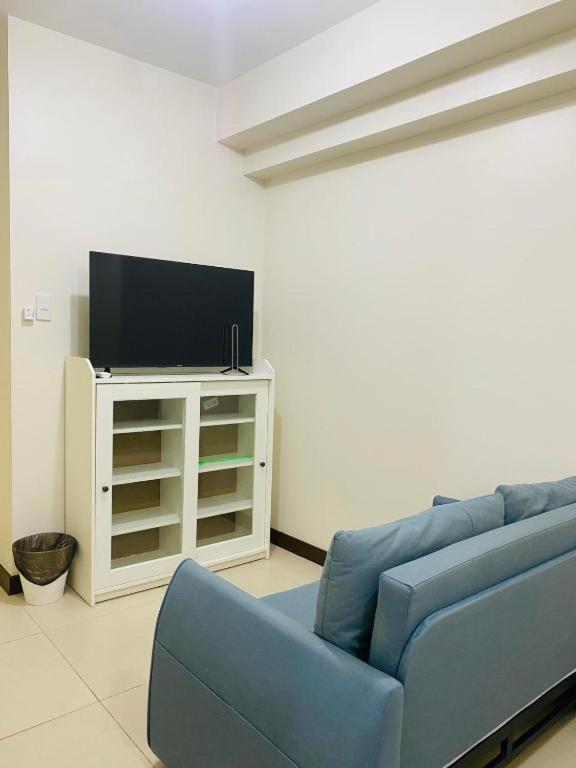 Urban District Apartment *