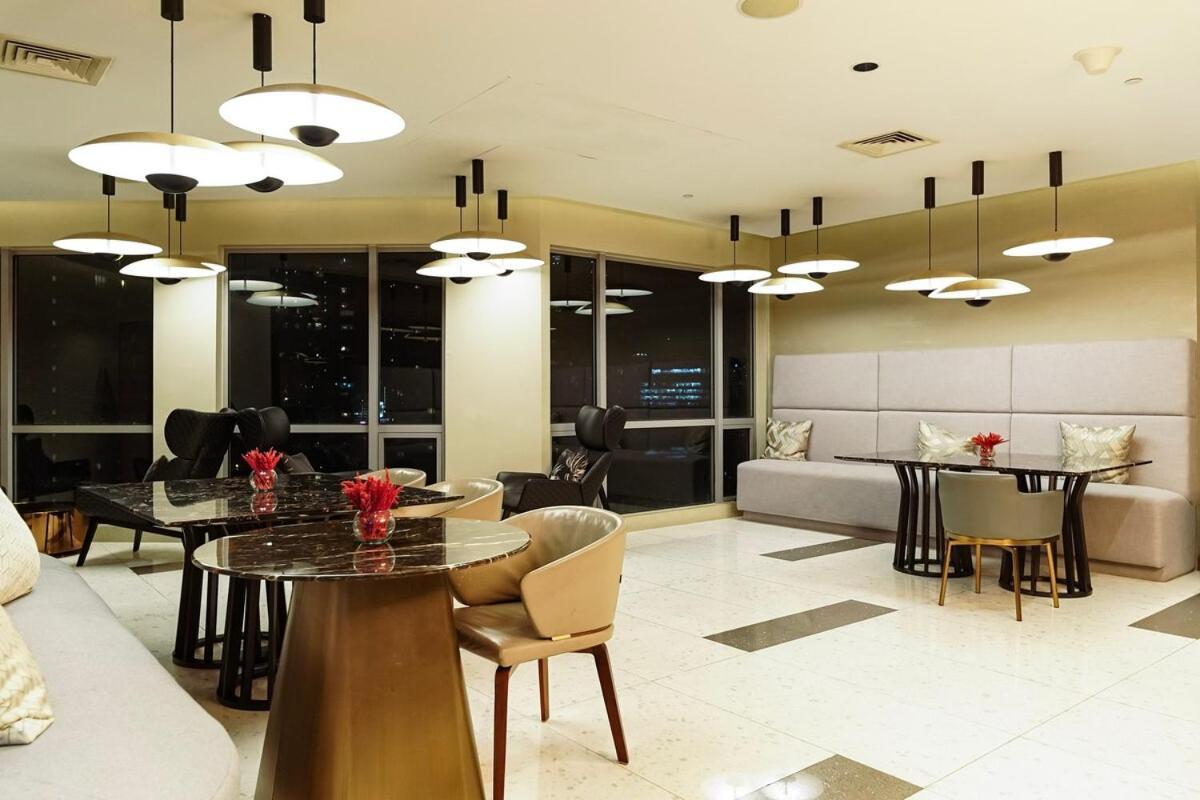 Apartment Standard Rockwell Skylineview Twin By Premiumstayph