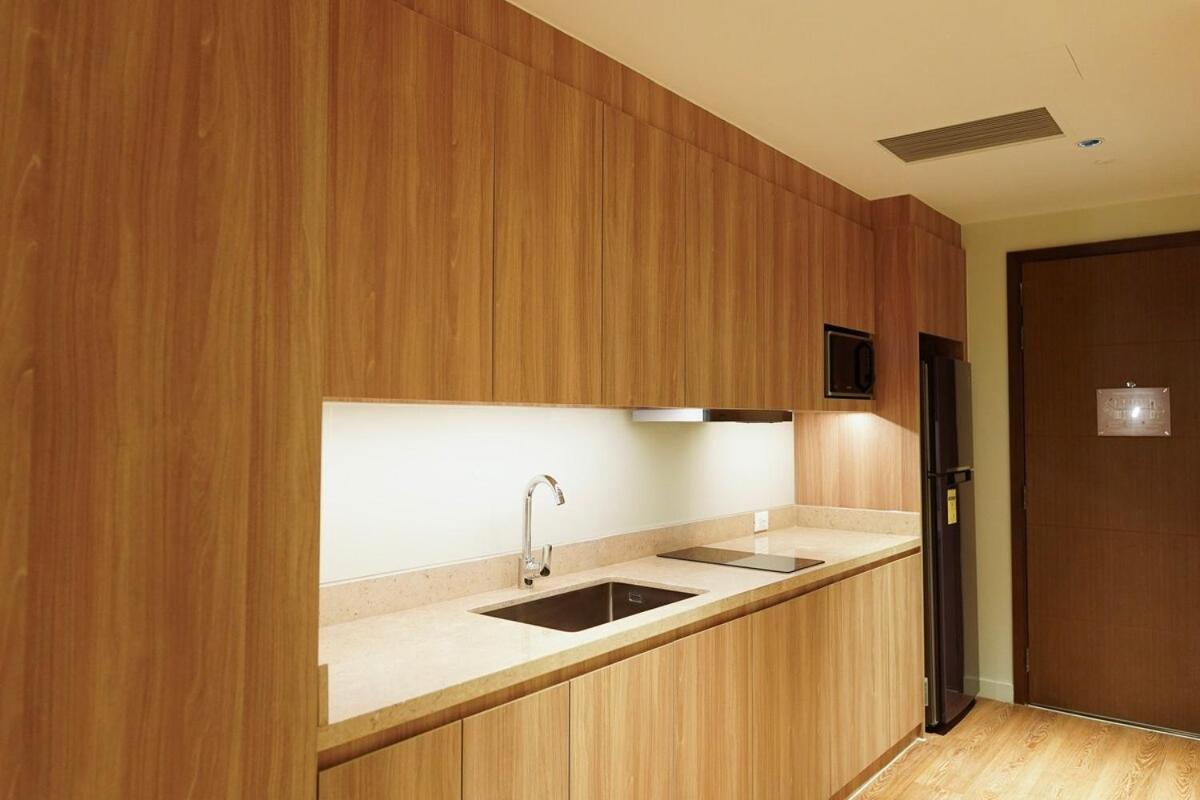 Standard Rockwell Skylineview Twin By Premiumstayph Apartment