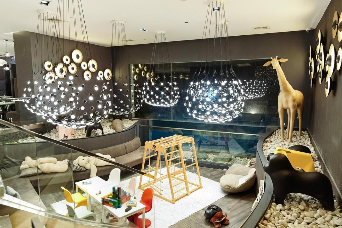 Standard Rockwell Skylineview Twin By Premiumstayph Apartment Manila