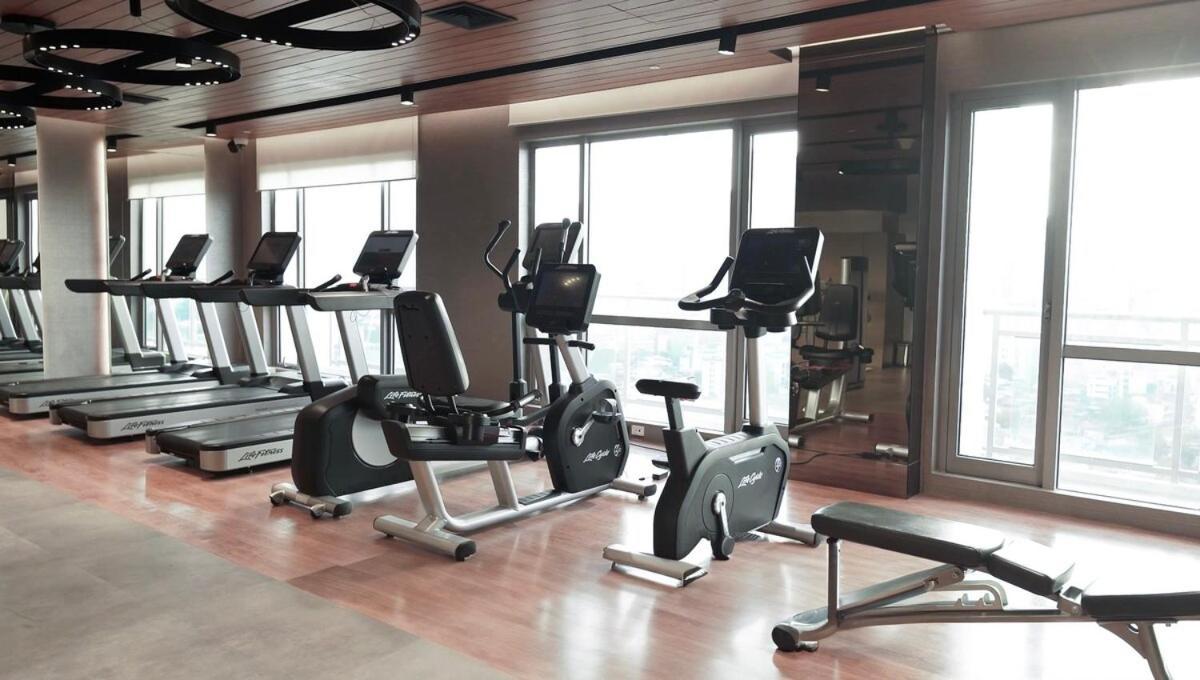 Standard Rockwell Skylineview Twin By Premiumstayph Apartment Manila