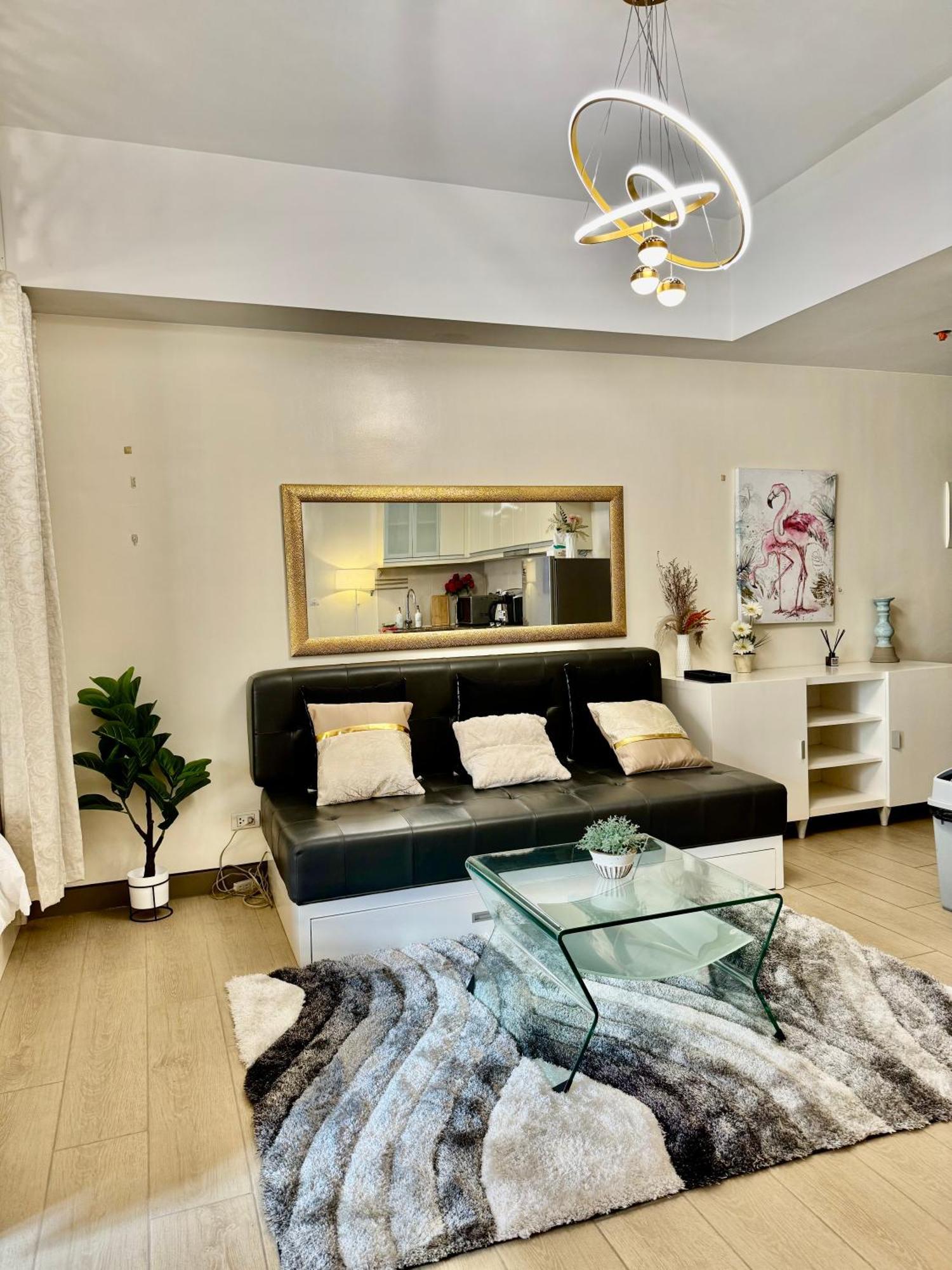 Cozy At Venice Luxury Bgc *