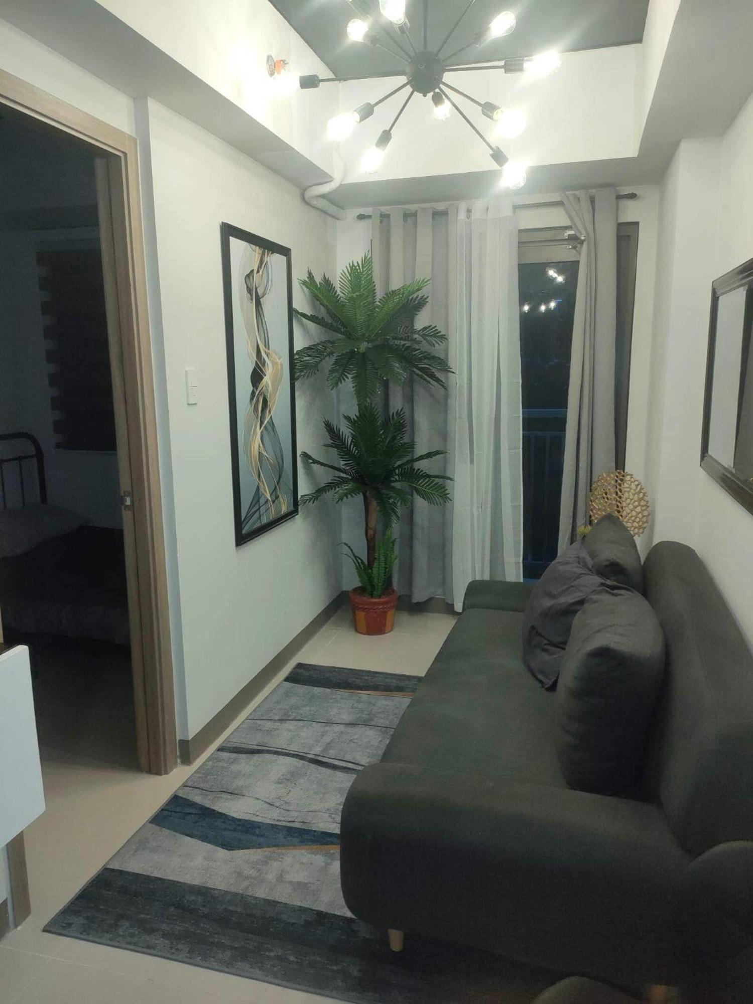 1br With Balcony Condotel In Moa Complex, Entertainment City, Near Naia, Free Wifi, Netflix Apartment Manila
