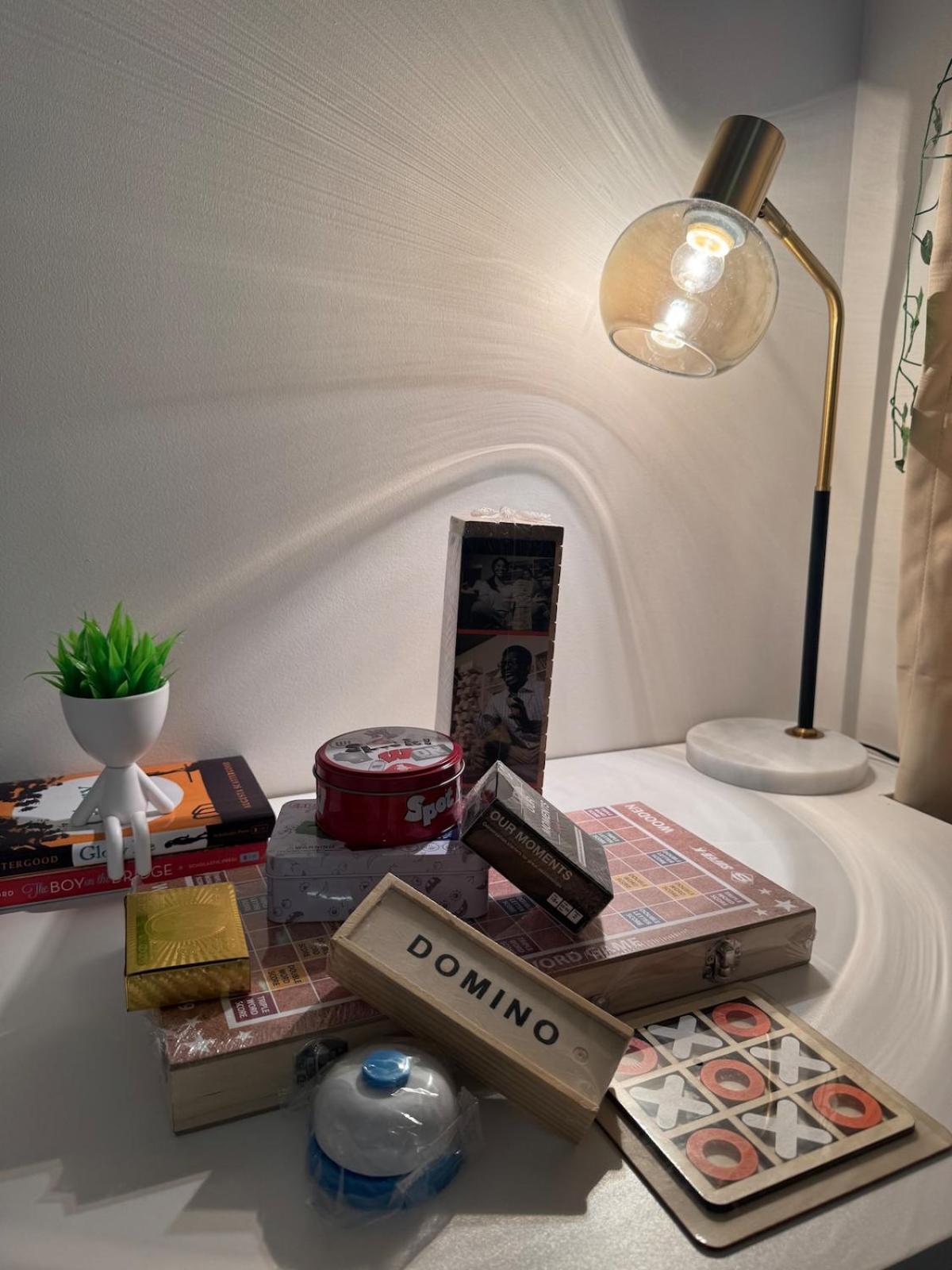 Apartment Chic Staycation With Balcony,few Step In Venice Mall Manila