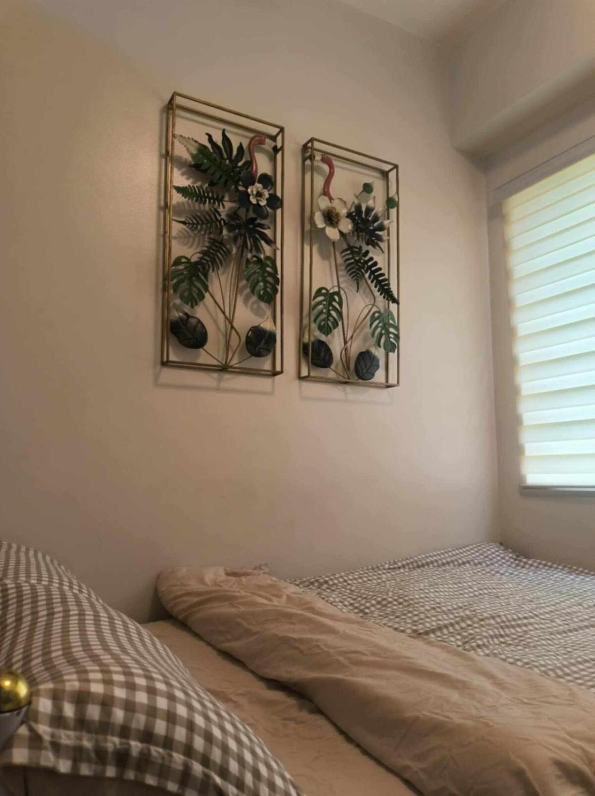 New Staycation In Trees Apartment *