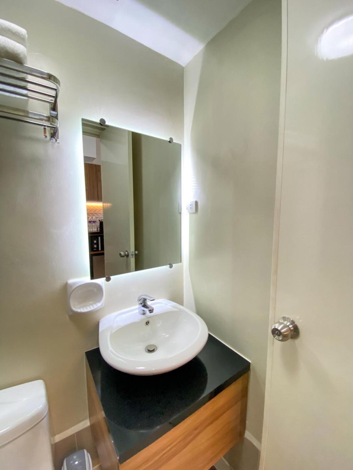 Cozy Unit Near Airport * Manila
