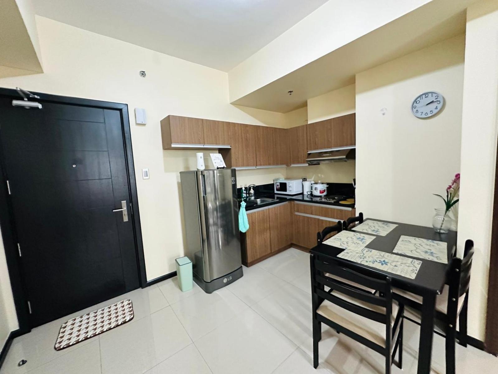 1 Bedroom Staycation Apartment Manila