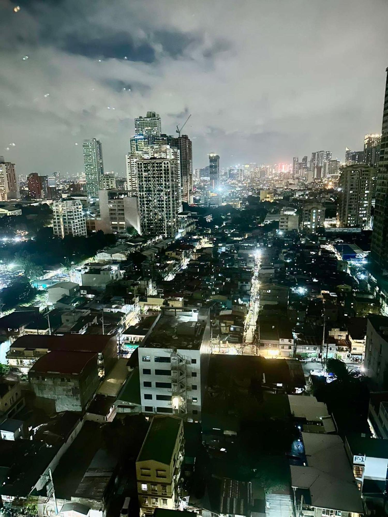 Apartment 1 Bedroom Staycation Manila