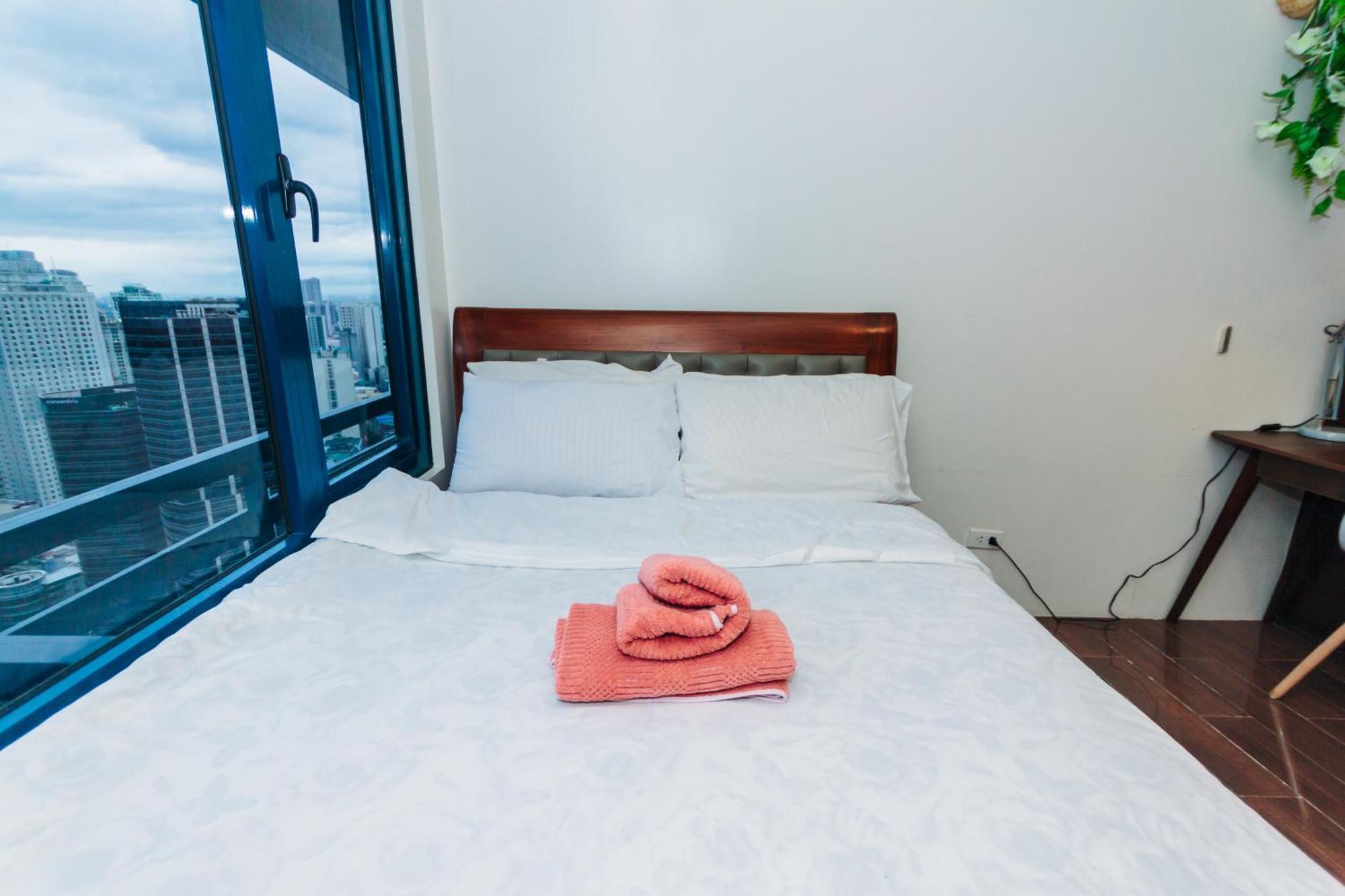 Quirky Urban Luxury Nest 1 Blazing Fast 300mbps Apartment *