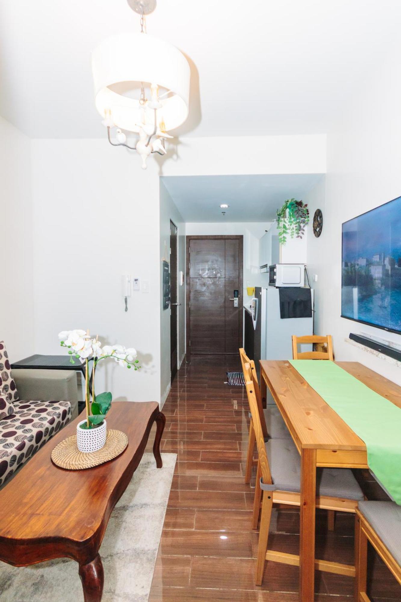 Apartment Quirky Urban Luxury Nest 1 Blazing Fast 300mbps Manila