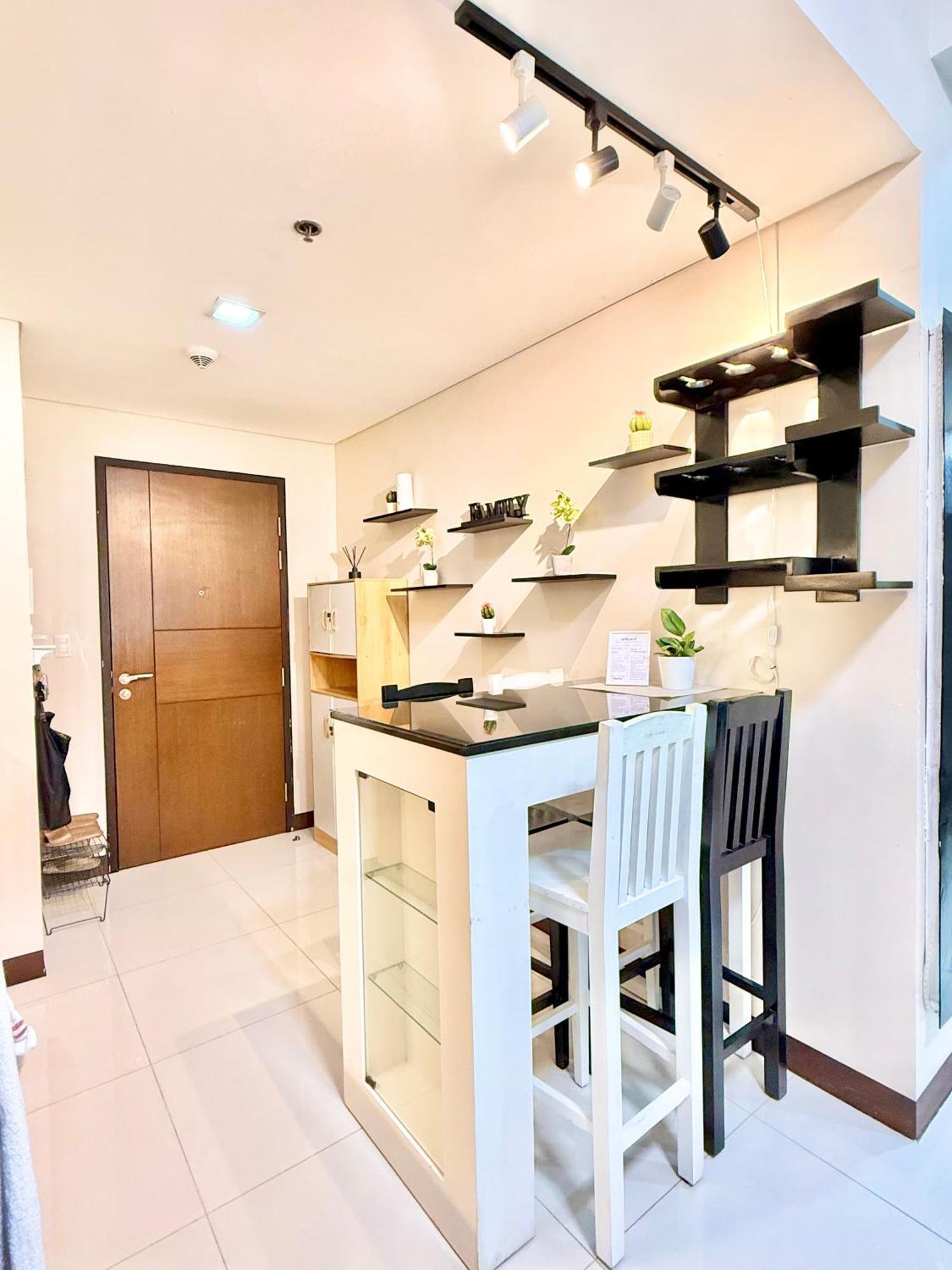 Apartamento Santis Place At 101 Newport Across Airport T3 Manila