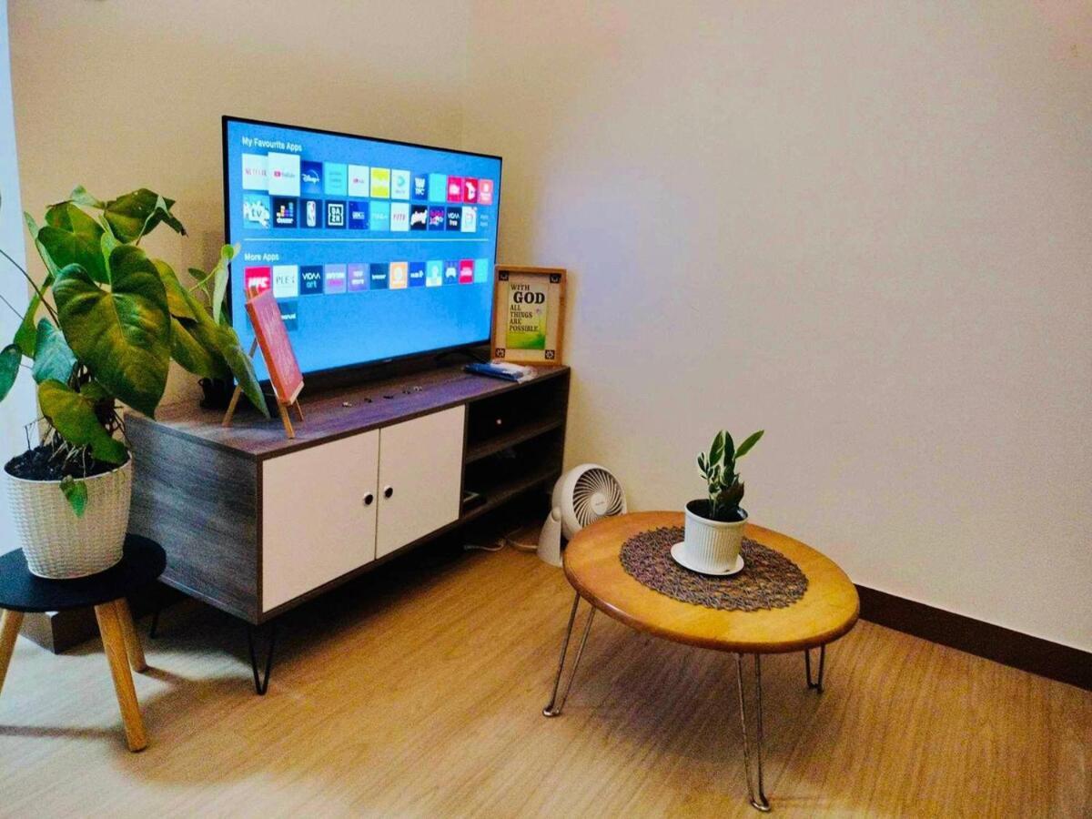 The 'c' Crib Apartment *