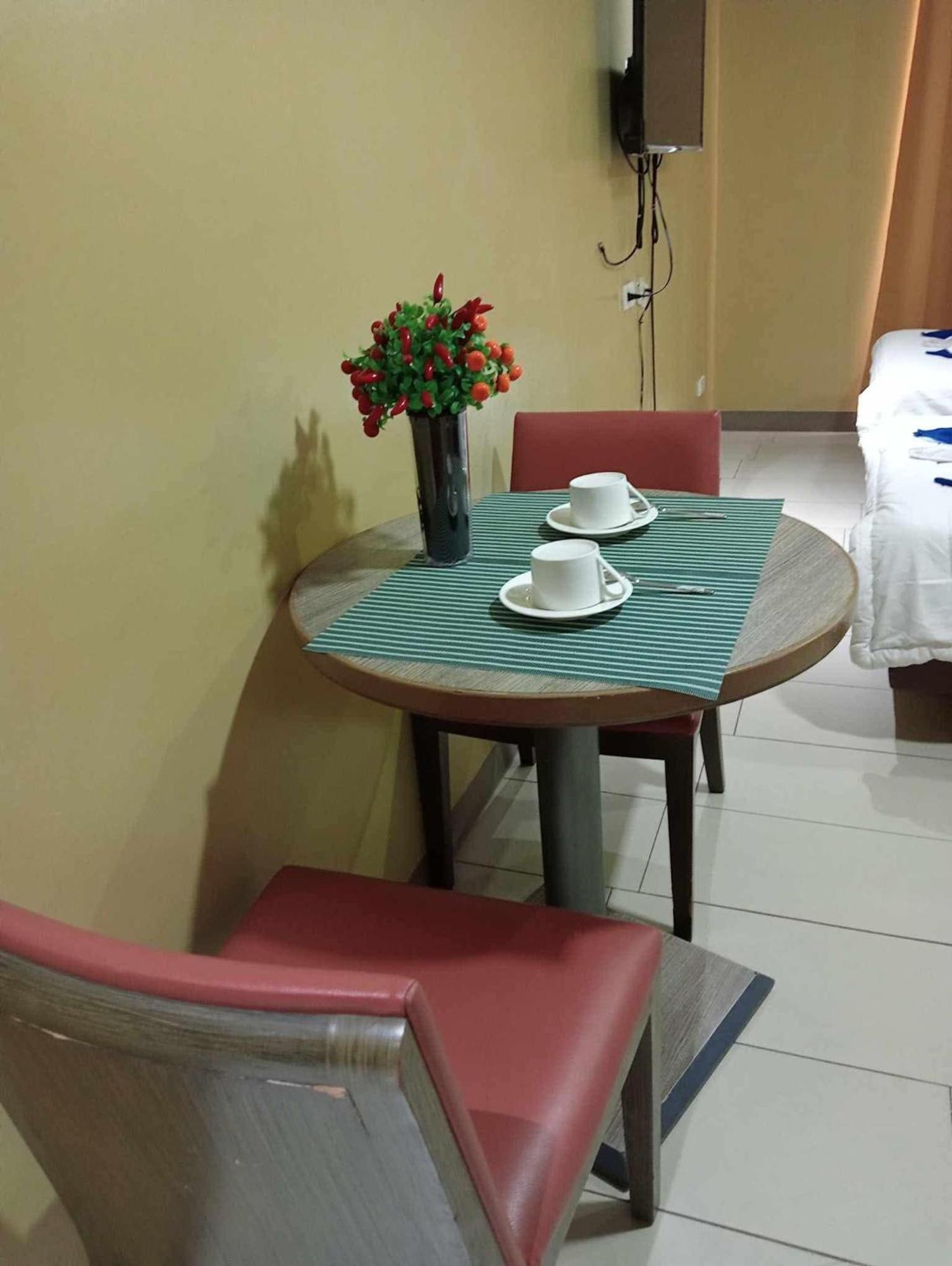 Apartamento Deluxe Cozy Staycation Antel Residences Manila