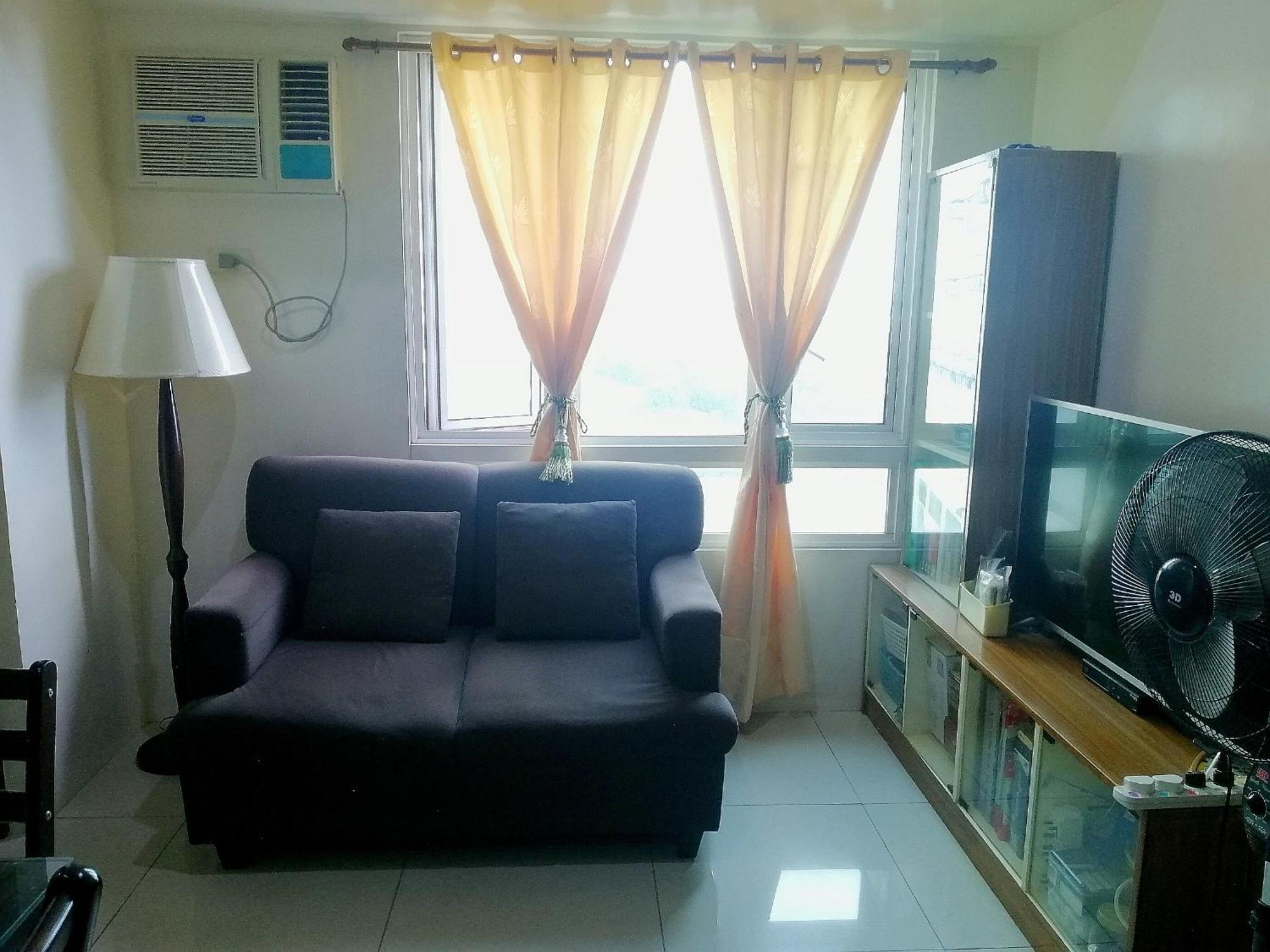 1 Bedroom With Living Condotel The Beacon Makati
