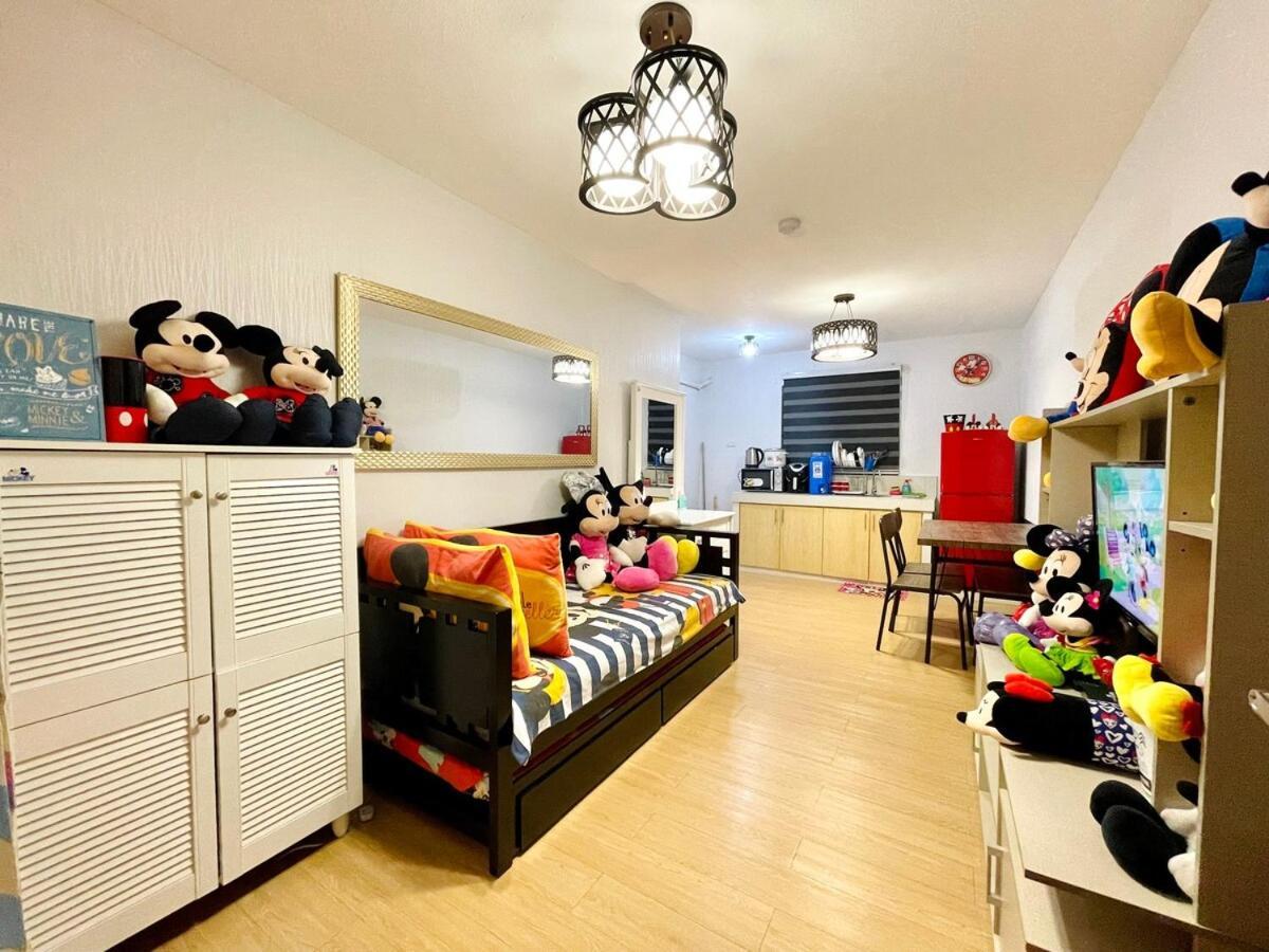 Staycation With Mickey & Minnie One Oasis Apartment *