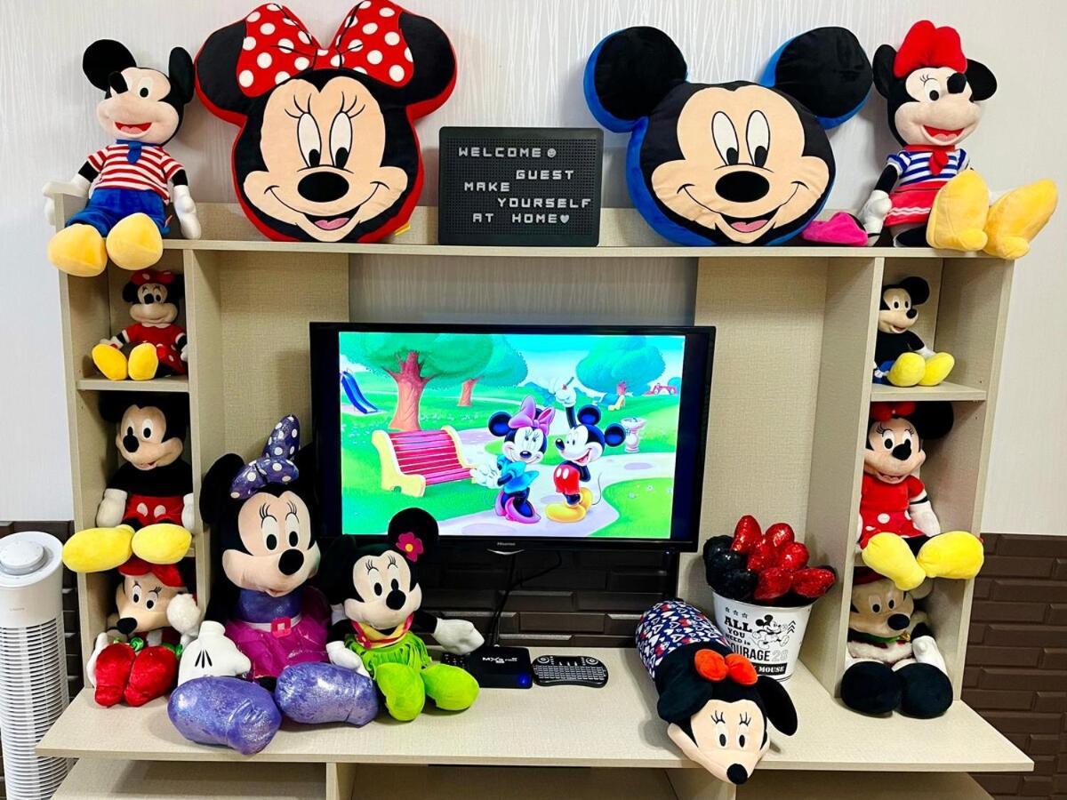 Staycation With Mickey & Minnie One Oasis *