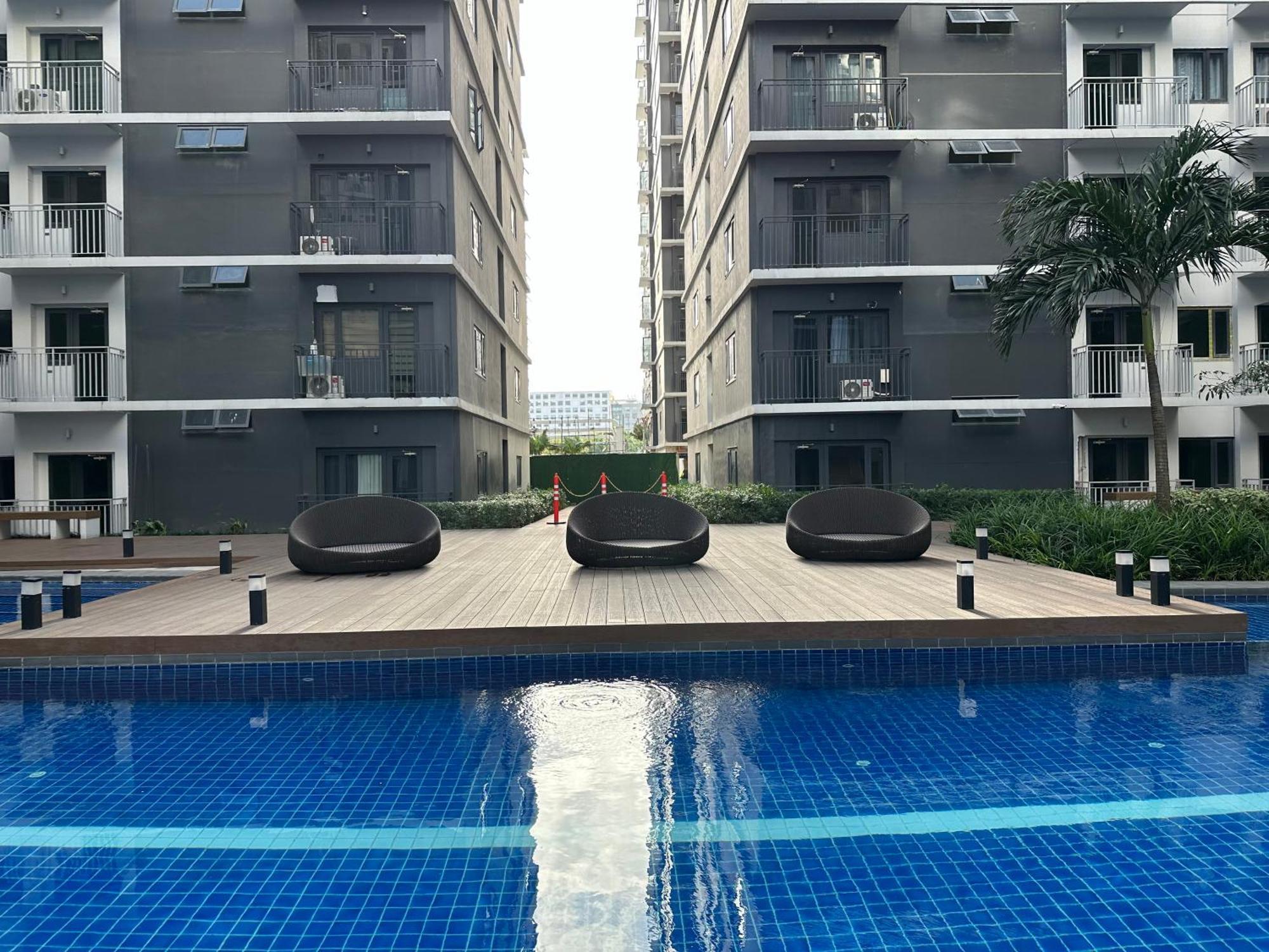 Apartment In Moa Manila