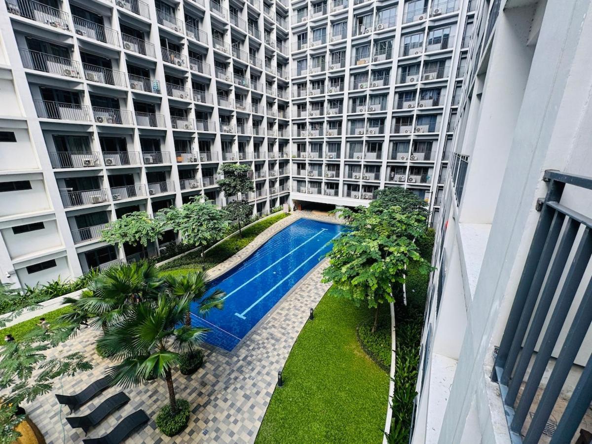 Shore 2 Residences 539 Facing Pool By Prime * Manila