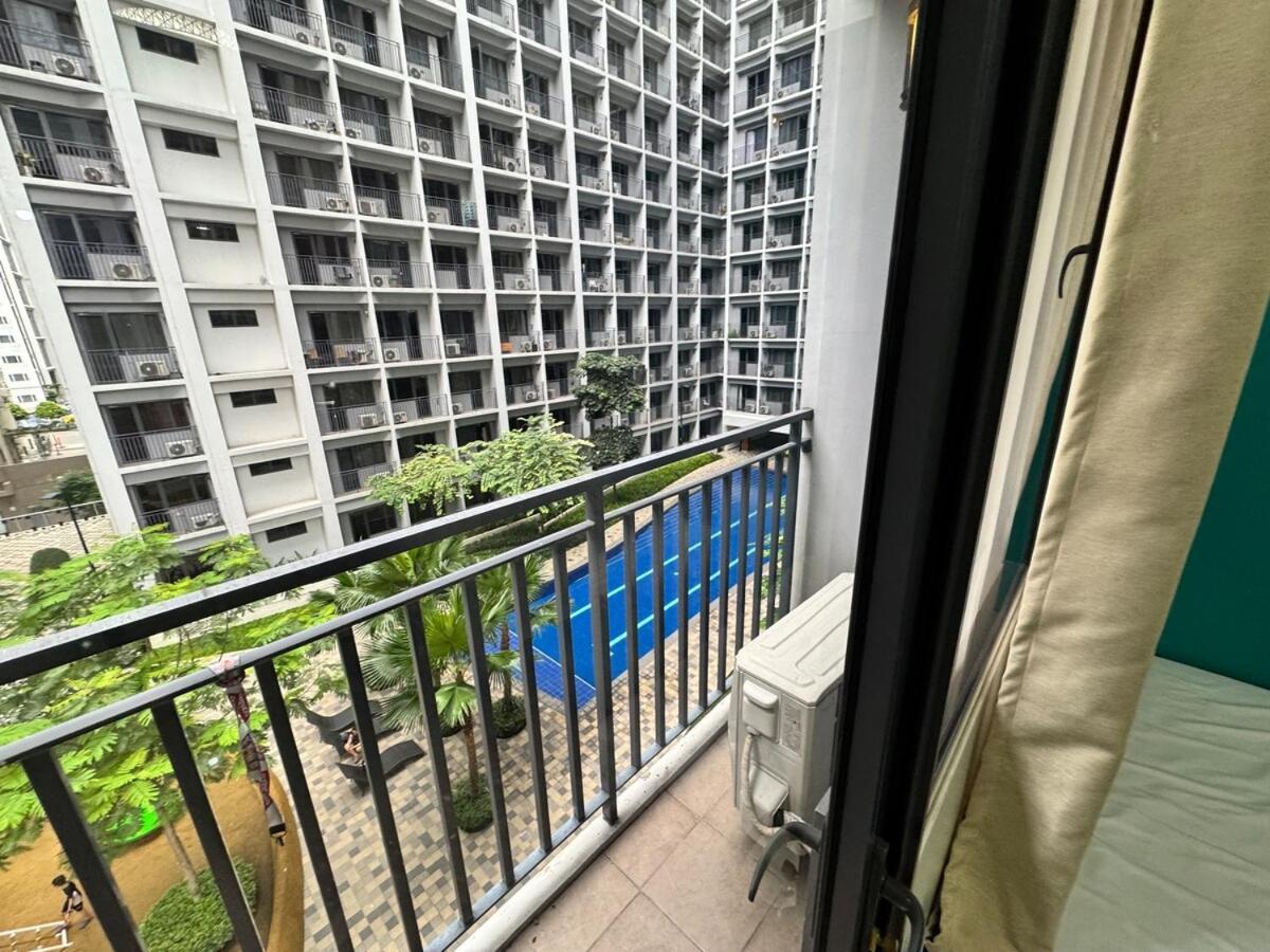 Shore 2 Residences 539 Facing Pool By Prime * Manila