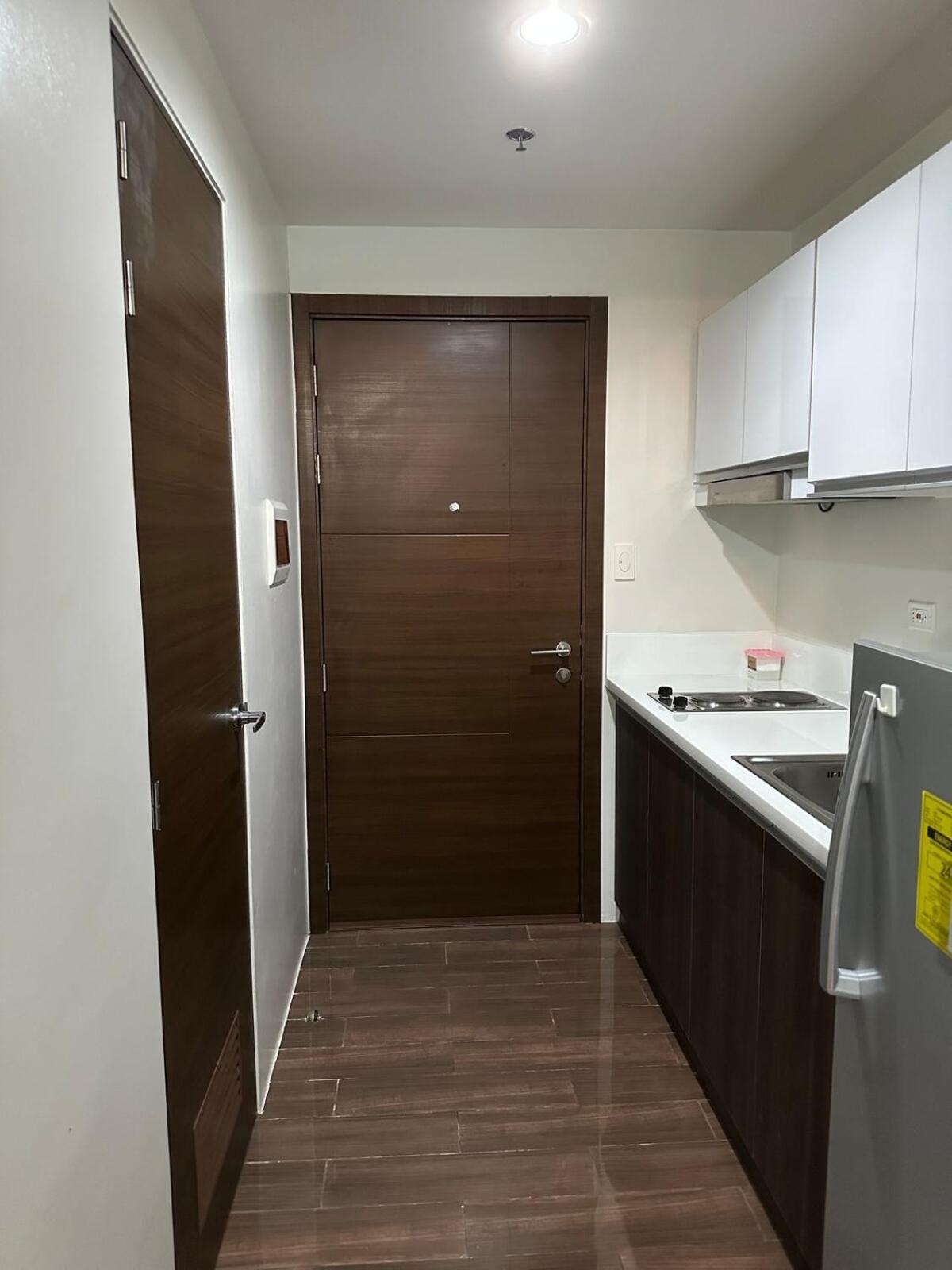 Apartment 1br Air Residences Condo, Ayala Ave, Makati Manila