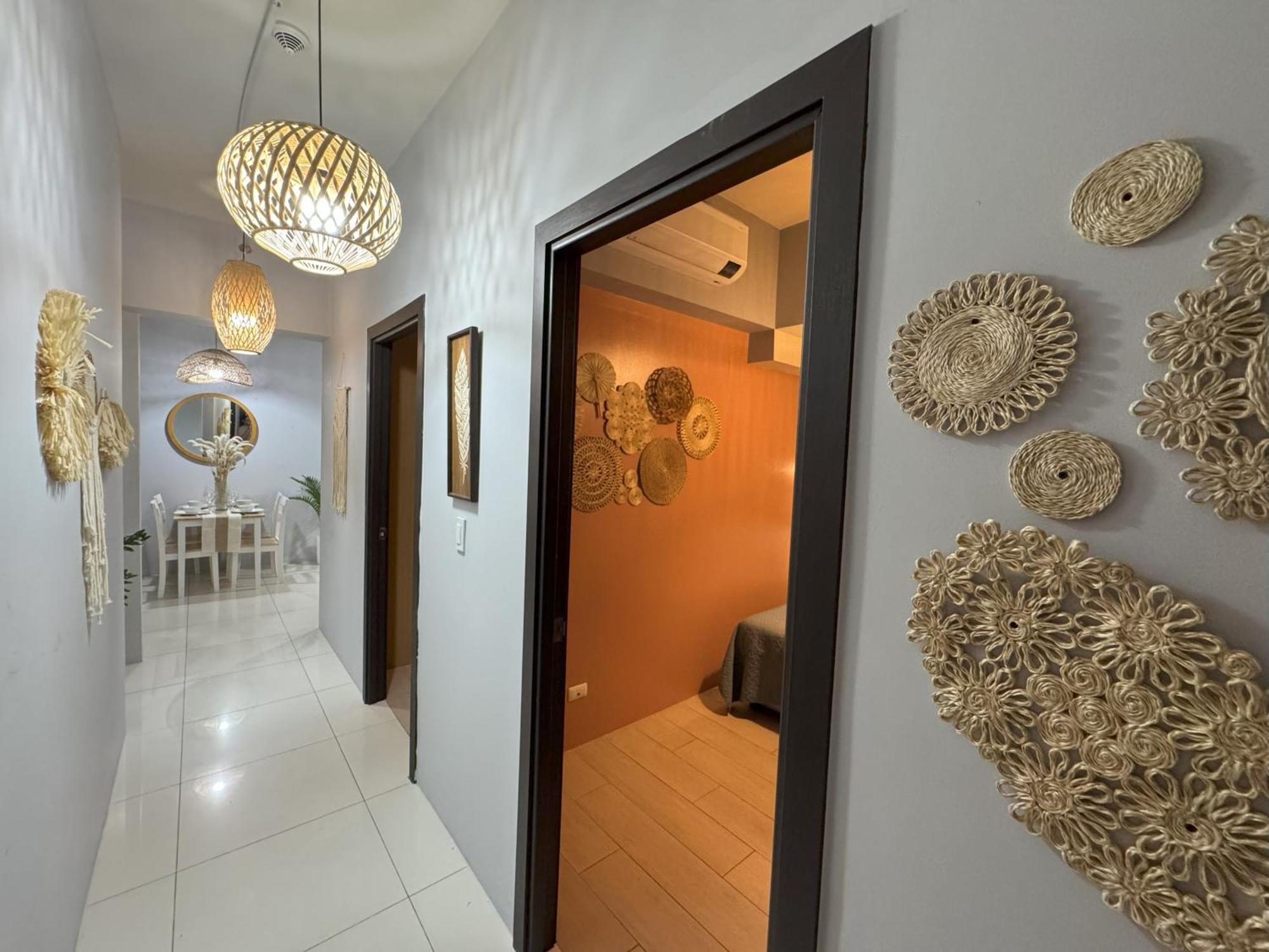 Apartment Cozy 3 Bedroom In Uptown Parksuites - Near Mall, Restaurants And Supermarket