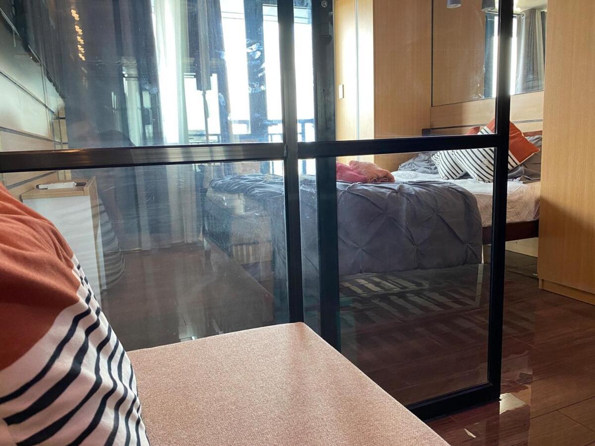 Makati Ayala Luxury Stylish Uncle Sam Gym Swim Park 300 Mb 2641 Manila