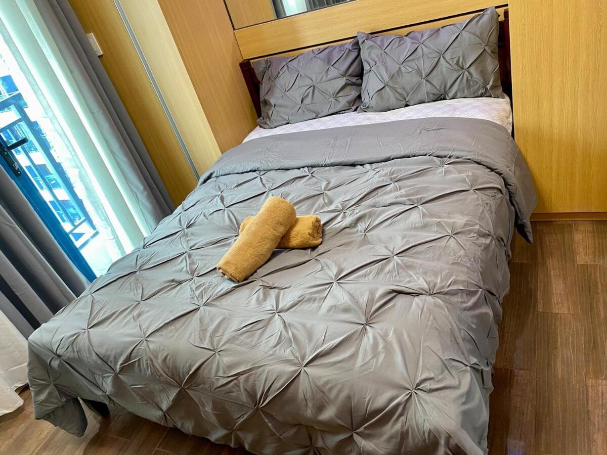 Apartment Makati Ayala Luxury Stylish Uncle Sam Gym Swim Park 300 Mb 2641 *