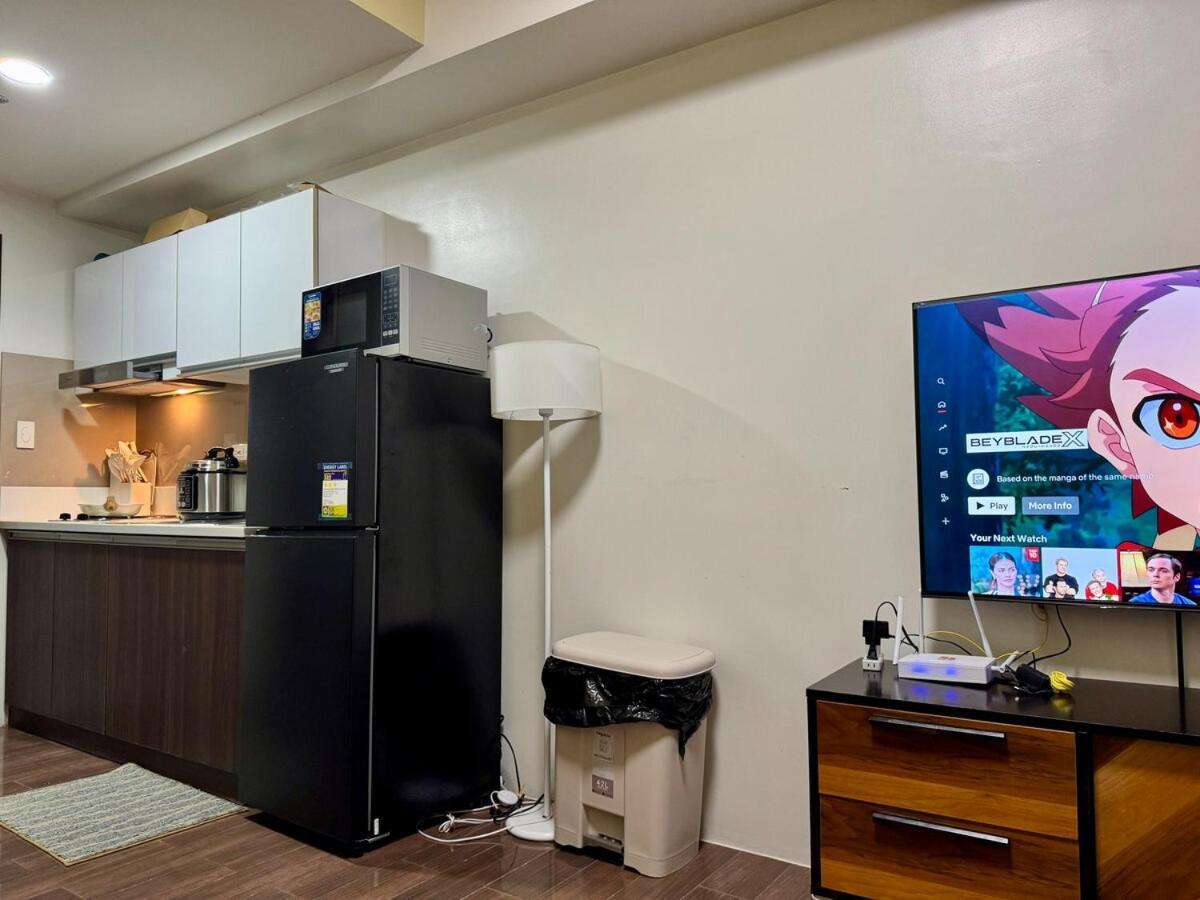 Galloping Executive Makati Gym Swim Park 300 Mbps Manila