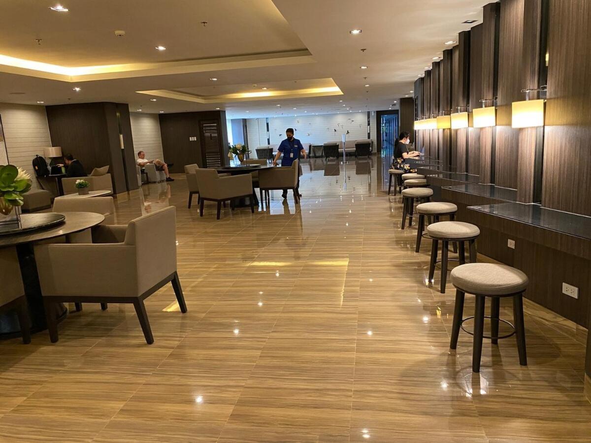 Cosmopolitan Comfort Makati 1 Bedroom Wonder 300mb 2428 Internet Apartment *