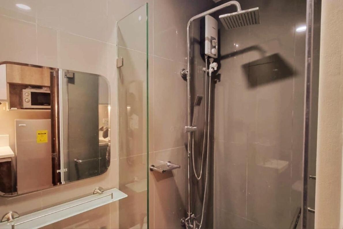 Cosmopolitan Comfort Makati 1 Bedroom Wonder 300mb 2428 Internet Manila