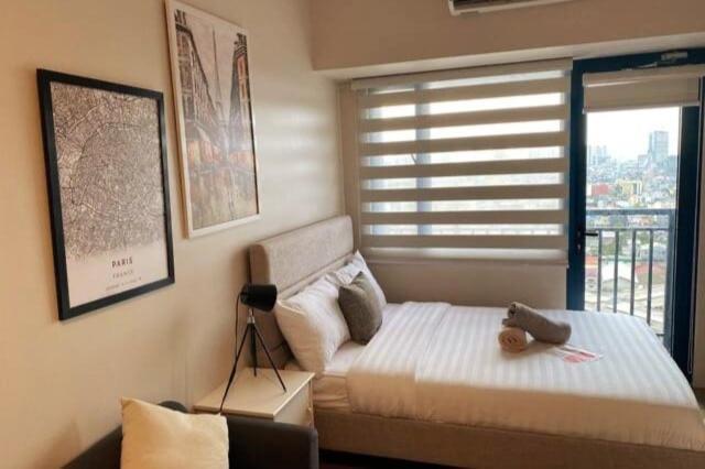 Cosmopolitan Comfort Makati 1 Bedroom Wonder 300mb 2428 Internet Apartment