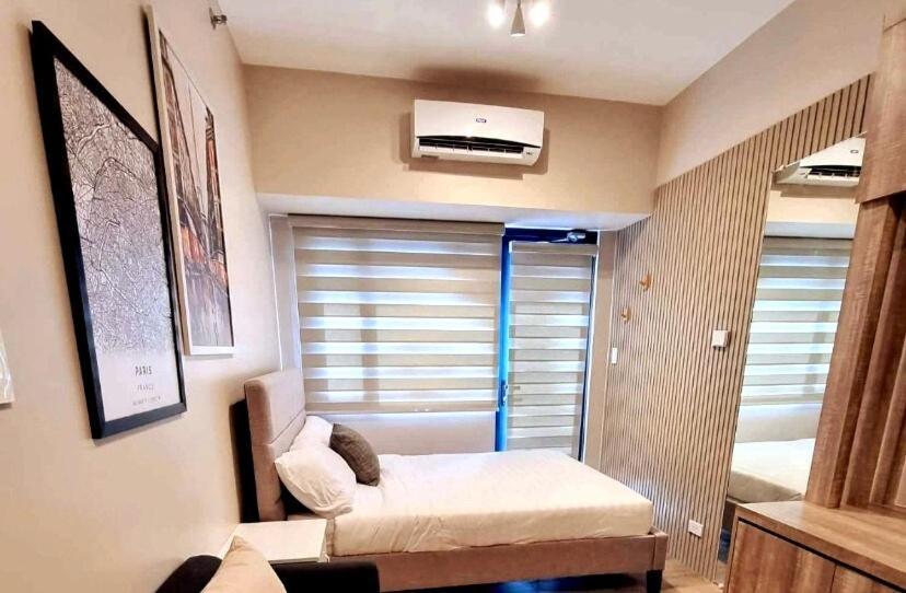 Cosmopolitan Comfort Makati 1 Bedroom Wonder 300mb 2428 Internet Apartment