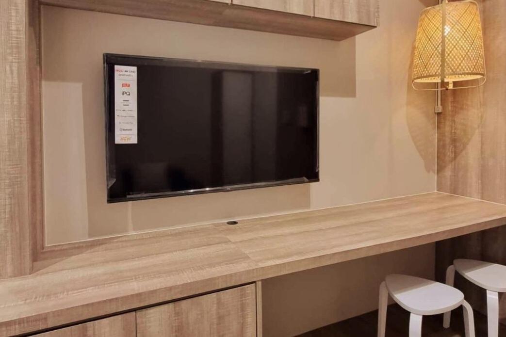 Apartment Cosmopolitan Comfort Makati 1 Bedroom Wonder 300mb 2428 Internet Manila