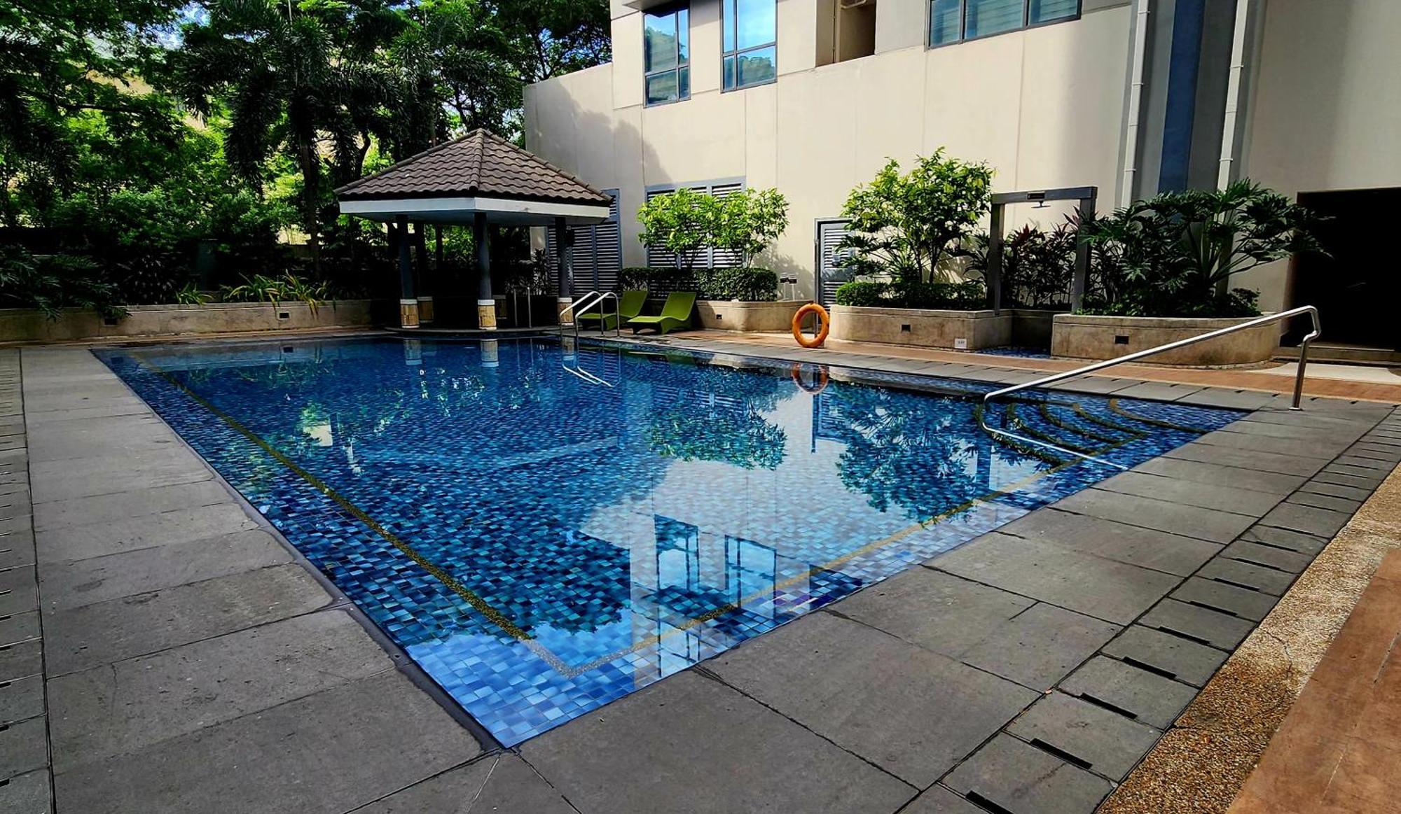 Cozy Family 8 Mins Walk To The Venice Grand Canal Mall * Manila