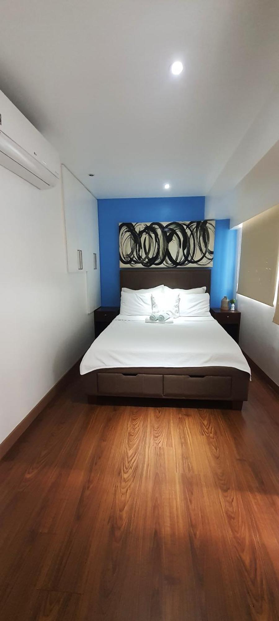 Apartment 2 Bedroom Loft-type Victoria *