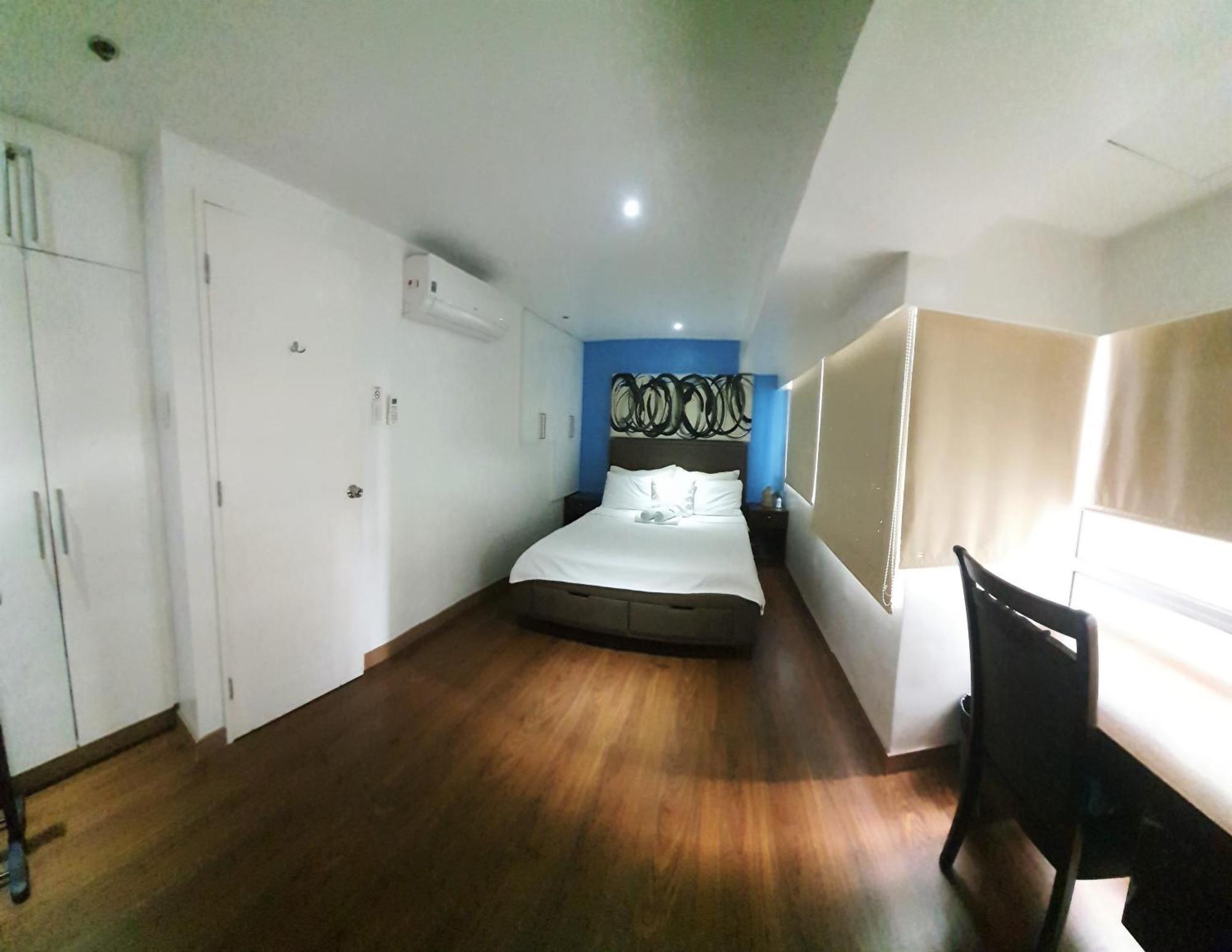 2 Bedroom Loft-type Victoria *
