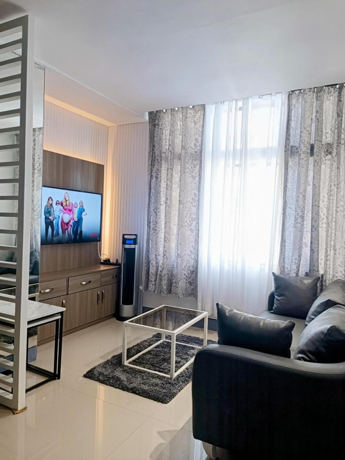 Manhattan Parkway Tower 3, Cubao Manila