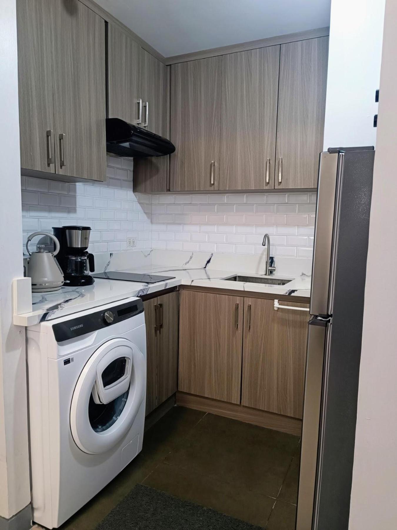 Manhattan Parkway Tower 3, Cubao