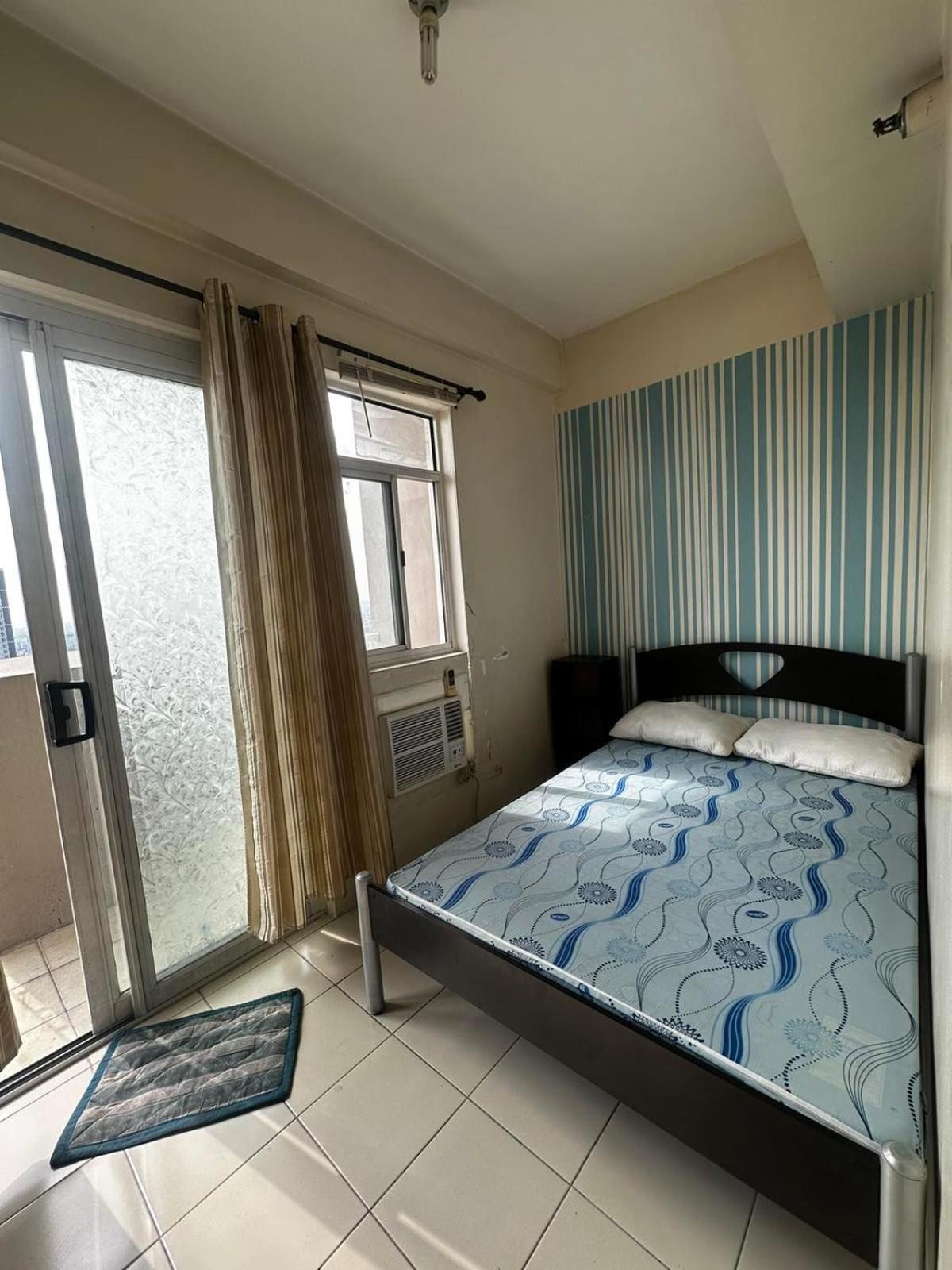 1br-corner Unit At Laureano Di Trevi Makati